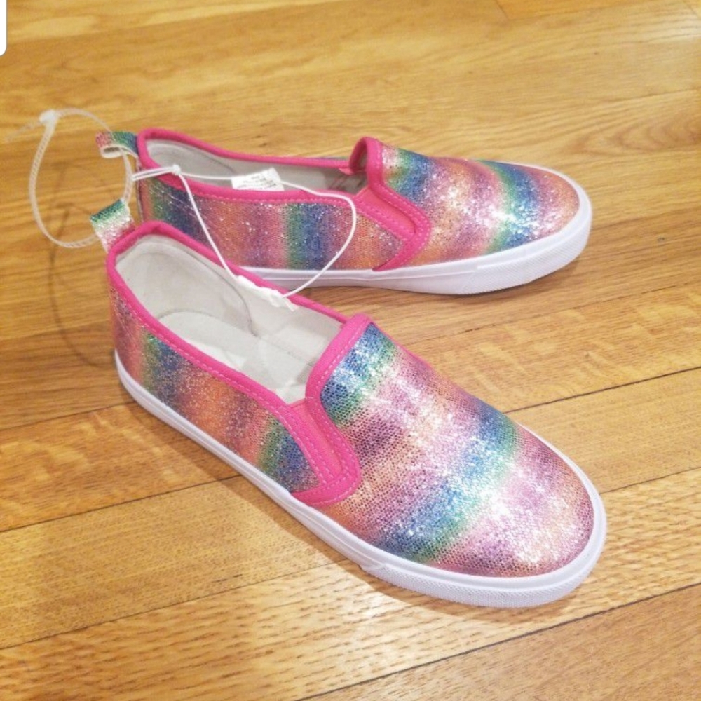 Girl slip on shoes